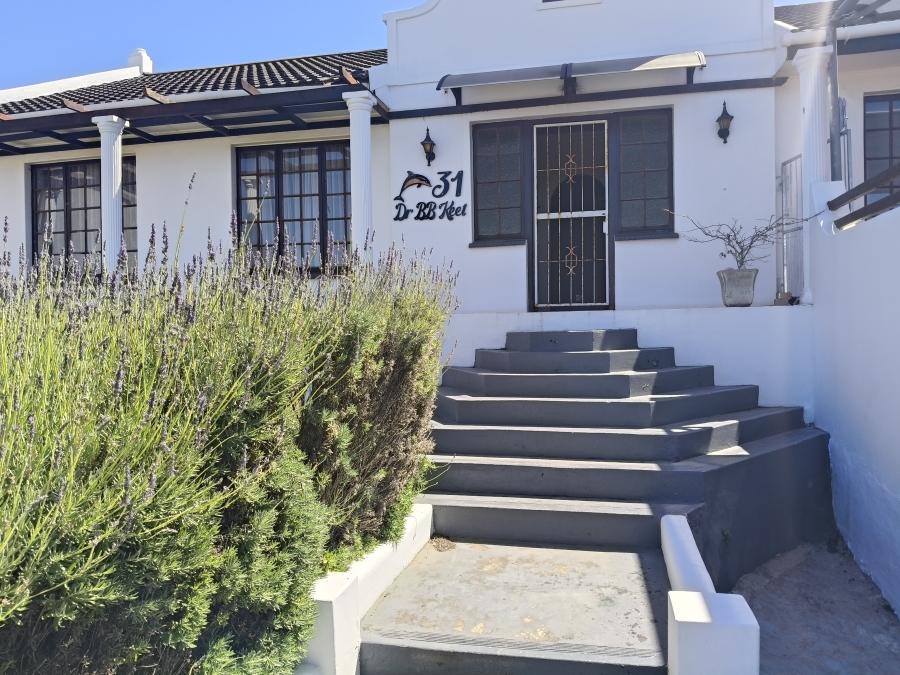 3 Bedroom Property for Sale in Wavecrest Eastern Cape